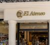 A Livraria El Ateneo Grand Splendid está localizada em Buenos Aires, Argentina, sendo uma das mais populares do mundo