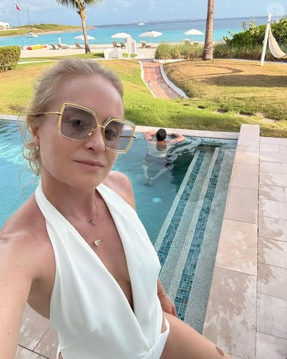 Angélica e Luciano Huck se hospedaram em um hotel de frente para o mar