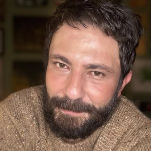 Esse menino é Márcio de Paula, hoje com 48 anos