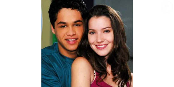 Maxwell Nascimento como Pedro, ao lado de Nathalia Dill, a Debora, de Malhação 2008