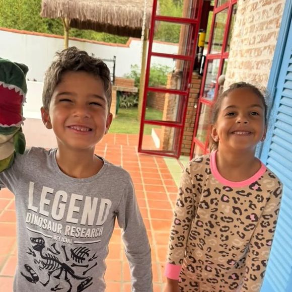 Erick Jacquin é casado com a empresária Rosangela Menezes e se tornou pai dos brasileirinhos Elise e Antoine, de apenas 6 anos