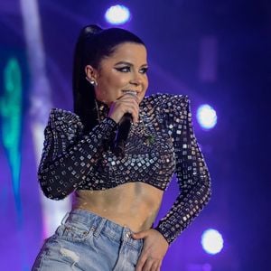 A cantora Maraisa vem sendo alvo de uma polêmica na web após publicar uma nova música na última sexta-feira (25)
