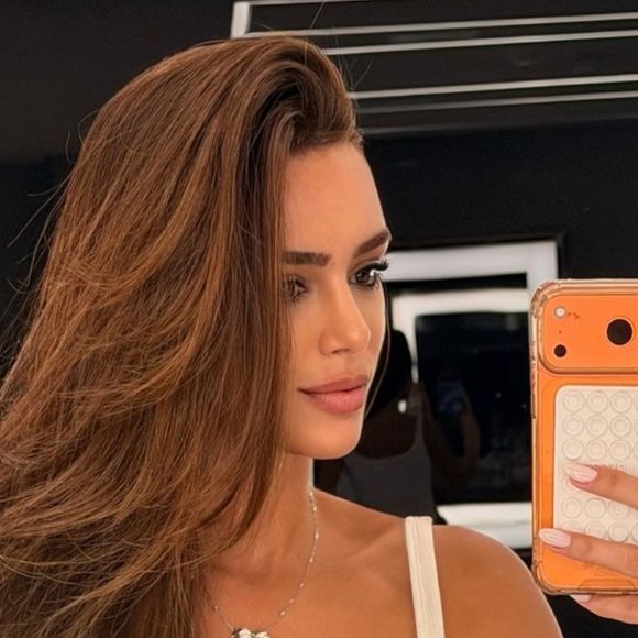 Bruna Biancardi grávida? Esposa de Neymar deixa barriga à mostra em foto e detalhe rouba a cena: 'Ela sempre dá os sinais'