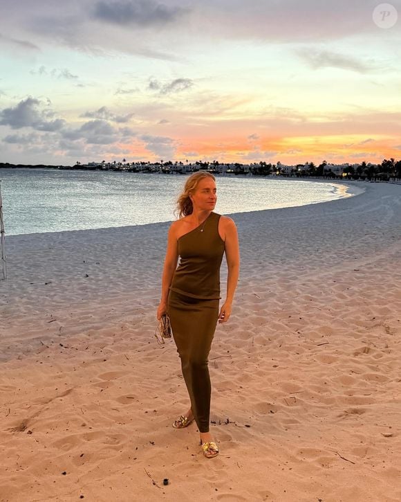 Angélica e Luciano Huck curtiram dias a sós