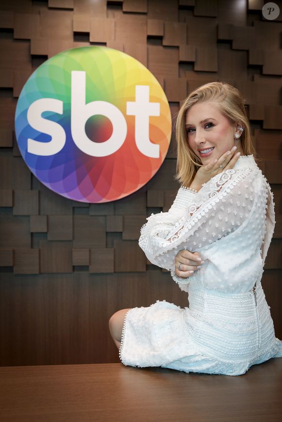 Cela Lopes é a nova contratada do SBT e pode substituir Virginia no 'Sabadou': ex de Zé Felipe grava última edição após o Carnaval 2026