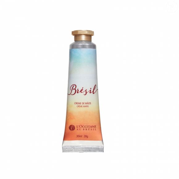 O creme de mãos Brésil, da L'Occitane au Brésil, tem textura aveludada deixa a pele hidratada, macia e perfumada com uma fragrância floral verde