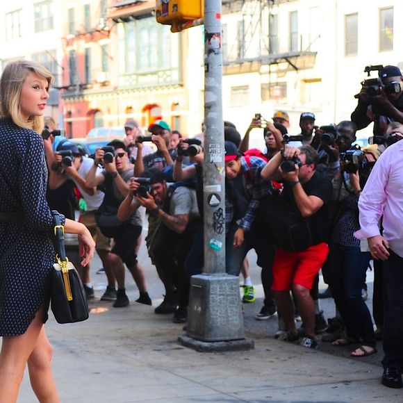 Taylor Swift  investe em botinhas western