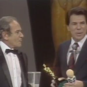 Ronald Golias admitiu não ter smoking para receber o 'Troféu Imprensa' e ganhou empréstimo de Silvio Santos