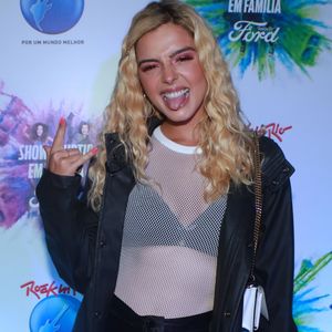 No Rock In Rio 2019, Giovanna Lancellotti apareceu loiríssima e com baby liss no cabelo