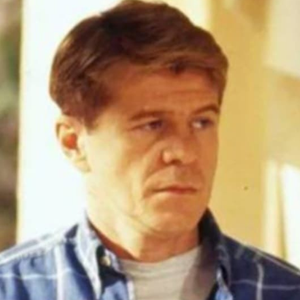Resumo da novela 'A Viagem': Raul fala para Andrezza que Alexandre morreu com ódio dele.