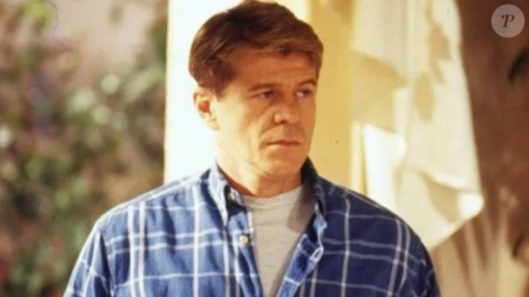 Resumo da novela 'A Viagem': Raul fala para Andrezza que Alexandre morreu com ódio dele.