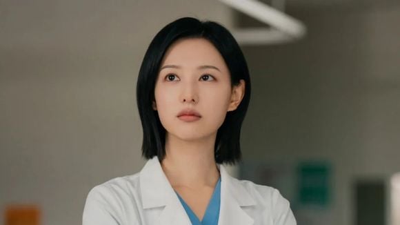 Park Jehee, cabeleireira expert, sobre o método coreano para deixar o cabelo mais brilhante e cuidar do couro cabeludo: 'Vai mais além da aplicação do produto'