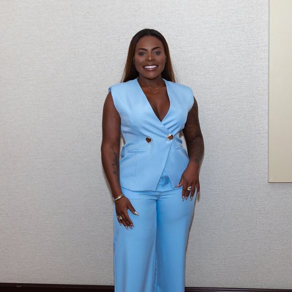 Jojo Todynho e os colegas estavam fazendo barulho. Colegas e a professora pediram silêncio e a famosa teria reagido com xingamentos