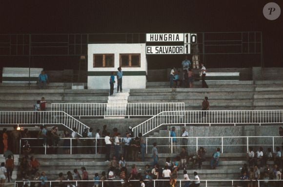 A Copa do Mundo já testemunhou placares históricos, mas nenhum supera o 10 a 1 da Hungria sobre El Salvador em 1982, a maior goleada já registrada no torneio