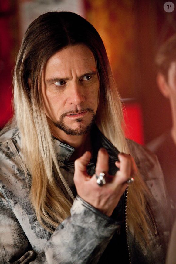 Em 'O Incrível Mágico Burt Wonderstone ', de 2013, Jim Carrey surgiu como nunca visto antes e chocou o público com sua peruca comprida