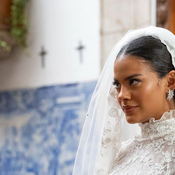 Afonso (Humberto Carrão) e Maria de Fátima (Bella Campos) se casaram no capítulo de 10 de julho na novela 'Vale Tudo'