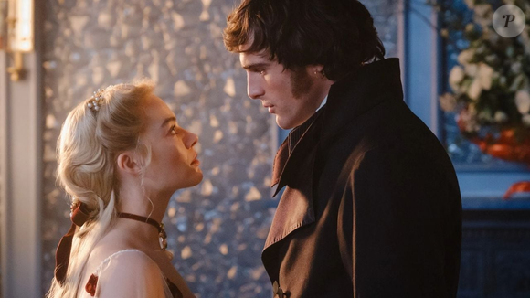 Nova versão de 'O Morro dos Ventos Uivantes', estrelada por Margot Robbie e Jacob Elordi, é um completo sucesso nos cinemas