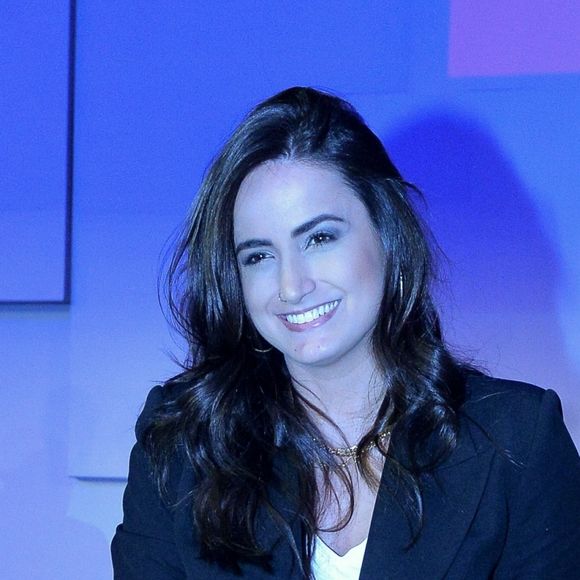 Mari Palma falou sobre o ocorrido no Rio de Janeiro em seu perfil na web.