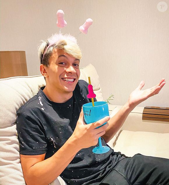 Quem se lembra da época em que Cocielo descoloriu o cabelo?