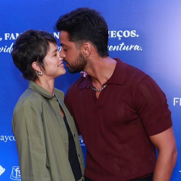 Luma da novela 'Mania de Você', Agatha Moreira e Rodrigo Simas são namorados desde 2018