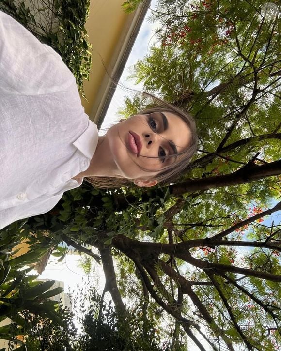 "O quarto era do Davi, não tirei o nome dele porque a Helena adora as cores, não terminei a decoração e optei por deixar assim, não está me incomodando, muito menos ela, não deveria virar um incômodo pra terceiros."