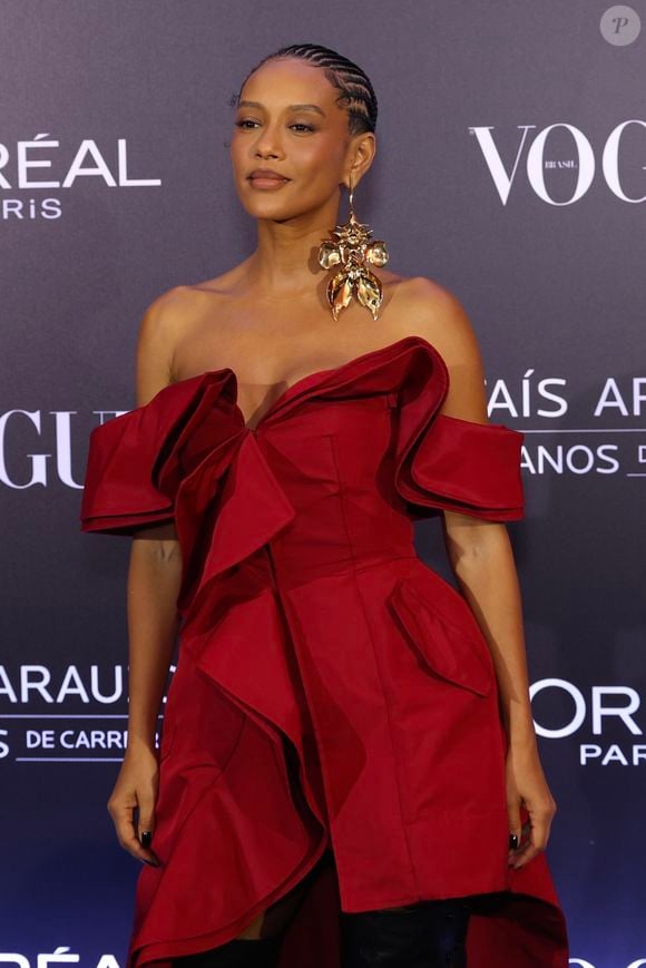 Taís Araújo escolheu o hotel Fairmont, em Copacabana, no Rio de Janeiro, para sediar o evento nessa quarta-feira (30)