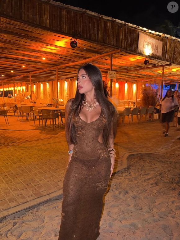 Namorada do atacante Cannobio, do Fluminense, Leandra Benini criou rede social só para mulheres