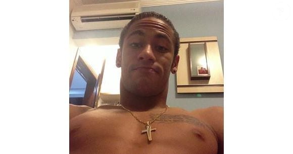 Talento de Neymar logo o fez ser um dos maiores nomes do futebol brasileiro