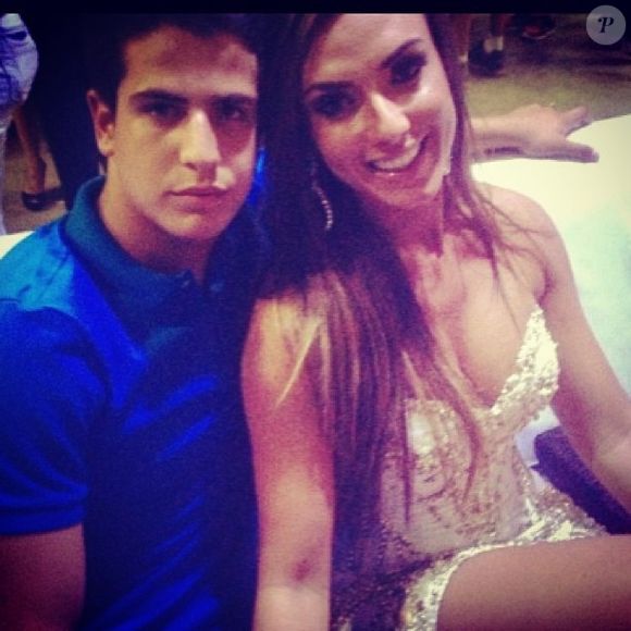 Nicole Bahls e Enzo Celulari se conheceram em um evento de Carnaval e emendaram um affair nas semanas seguintes
