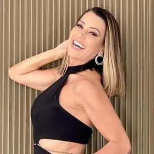 "Gra é uma querida e linda, mas a primeira musa fitness sou eu, né?", disse.