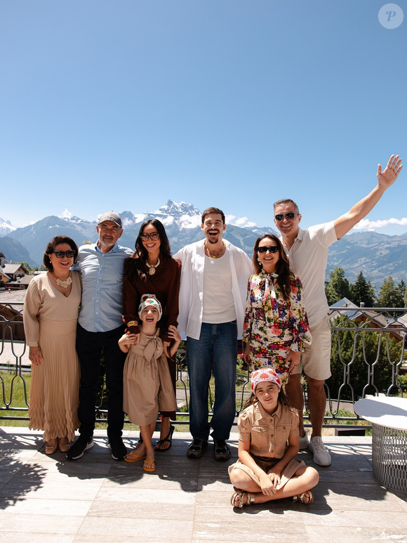 Sato reforçou a importância da união familiar no hospital: 'Hoje sinto ainda mais forte a união dos meus irmãos, que estão se revezando, passando noites em claro no hospital e tendo todo o cuidado sem nem reclamar de cansaço, sinto a força da família e a certeza de que não estamos sozinhos. Porque sozinha, eu sei, eu não teria conseguido enfrentar esse momento'