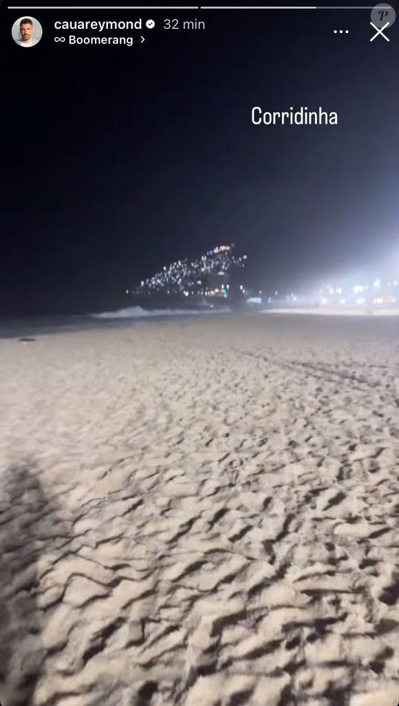 Cauã Reymond aposta em 'corridinha zen' na praia após gravações de Vale Tudo serem paralisadas por climão com Bella Campos