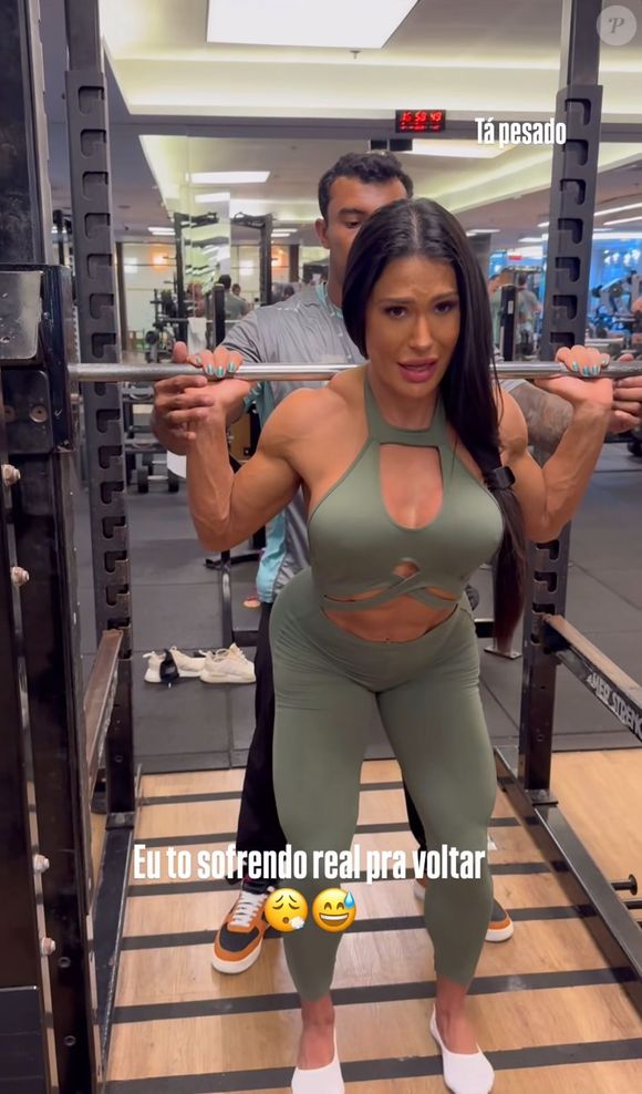 Gracyanne Barbosa postou um vídeo na última terça-feira (1º de abril), abordando a respeito da luta dos treinos diários, e revelou que 'está sofrendo real' para voltar.