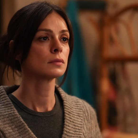 Karsu tem conversa decisiva após traição do marido, Reha, e descoberta do filho perdido: resumo do capítulo de segunda-feira (2/3) da novela 'Coração de Mãe'