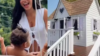 Bruna Biancardi e Neymar presenteiam as filhas, Mavie e Mel, com casinha de brinquedo luxuosa de R$ 90 mil. Veja fotos!