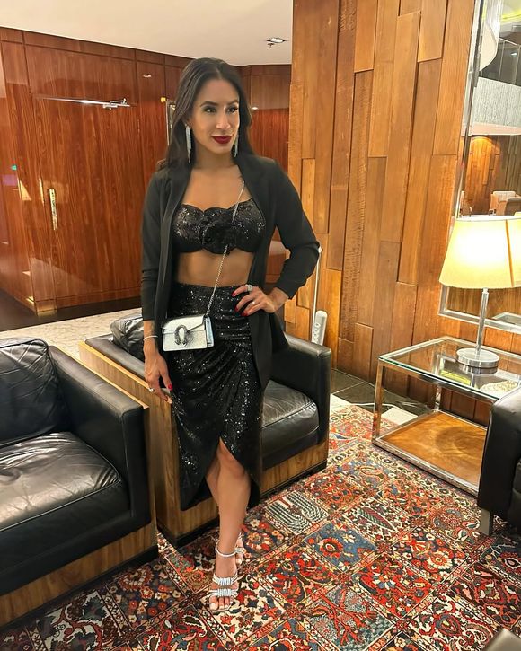 Emilene Juarez também faz sucesso por sua beleza natural que conquistou Popó