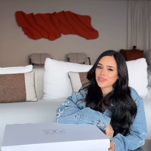 Em suas redes sociais, Bruna Biancardi mostrou os detalhes do enxoval antes do nascimento da filha com Neymar