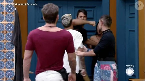 Em 'A Fazenda' de 2022 tanto Shayan Haghbin quanto Tiago Ramos entraram em uma briga e acabaram desclassificados