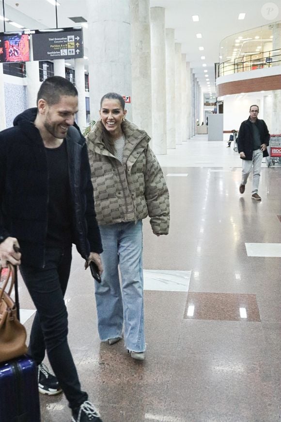O casamento de Deborah Secco e do produtor musical, no entanto, teve uma 'ajudinha' do espiritismo