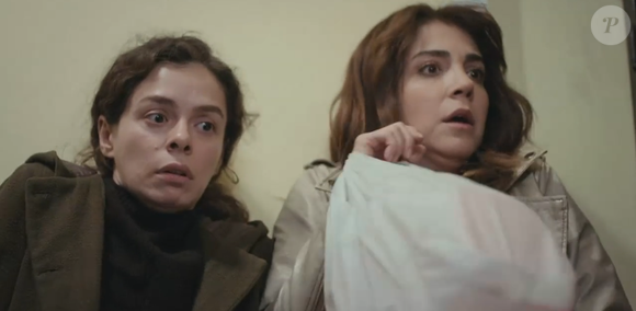 Bahar e Ceyda concluem que estão envolvidas com tráfico de drogas ao decidirem trabalharem para Cem na novela 'Força de Mulher', no capítulo de segunda-feira 19 de maio de 2025