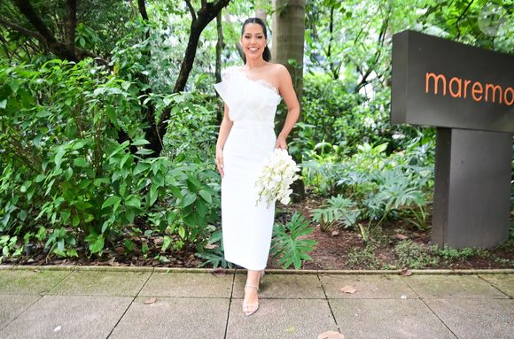 Casamento dos ex-BBBs Laís Caldas e Gustavo Marsengo: médica escolheu vestido de organza bordado acinturado