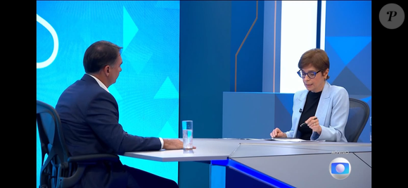 A entrevista de Flávio Bolsonaro com Renata Lo Prete abordou temas econômicos, gastos públicos, reforma do Judiciário e o financiamento do filme sobre o ex-presidente Jair Bolsonaro