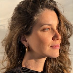 Nathalia Dill já explicou por que evita maquiagem no dia a dia e revelou os hábitos que considera essenciais para uma pele saudável