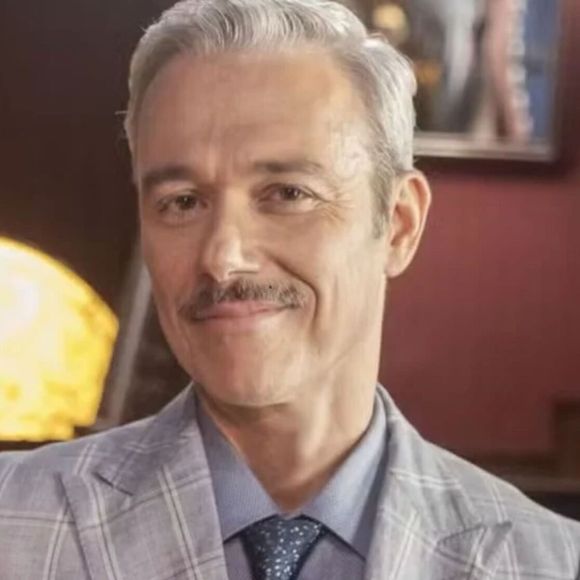 Angelo Paes Leme entra em 'Garota do Momento', como Tavinho, para comprometer a relação de Lígia 9Palomma Duarte) e Raimundo (Danton Mello)