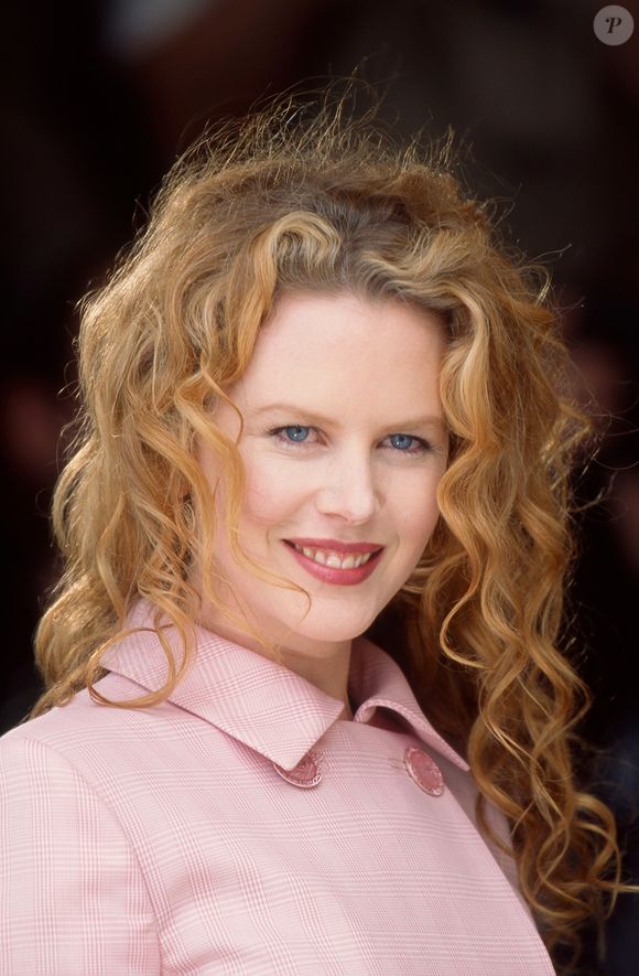 1995: dos cachos ao ondulado, Nicole Kidman ficava belíssima de qualquer maneira