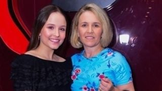 'Larissa Manoela morreu para você': a chocante frase que mãe da atriz ouviu no auge da briga em família é revelada após 2 anos por Chris Flores