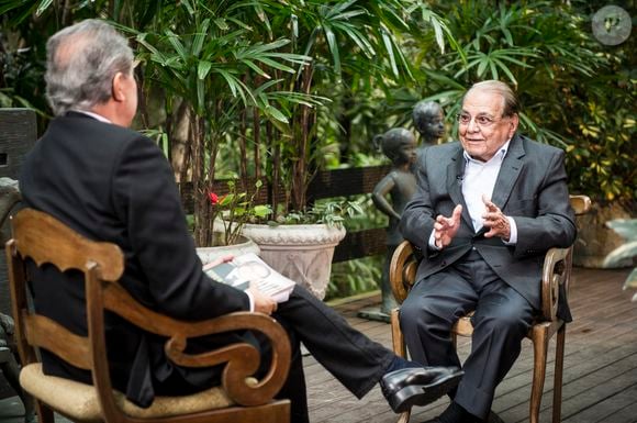 Casa de luxo de Ivo Pitanguy tem condomínio de R$ 2 mil e IPTU de R$ 39 mil - na foto, cirurgião em entrevista à TV