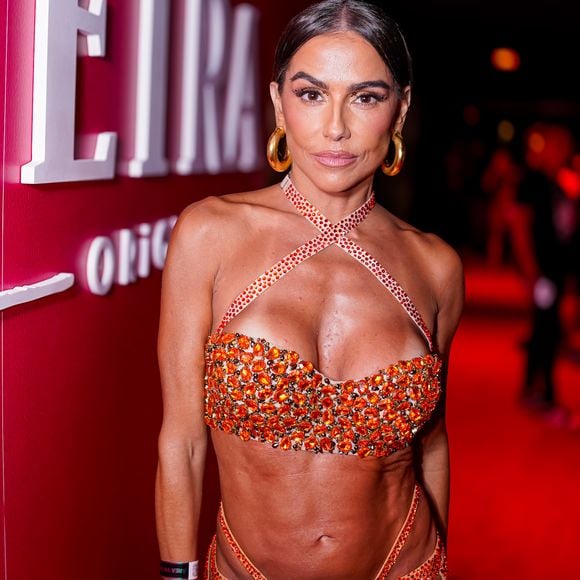 Deborah Secco faz sucesso com seu corpo super definido aos 45 anos