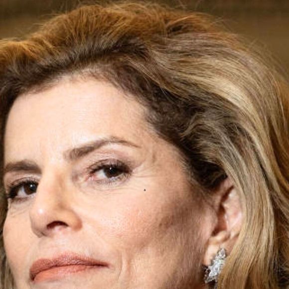 Debora Bloch, a Odete Roitman de 'Vale Tudo', também explicou sua relação com as redes sociais e o impacto das opiniões públicas, destacando o caráter tóxico desse ambiente