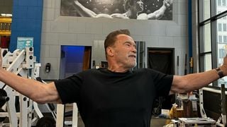 A filosofia de Arnold Schwarzenegger, aos quase 80 anos, sobre exercício físico e envelhecimento: 'Por mais que doa, por mais que me sobrecarregue, por mais que dê errado...'